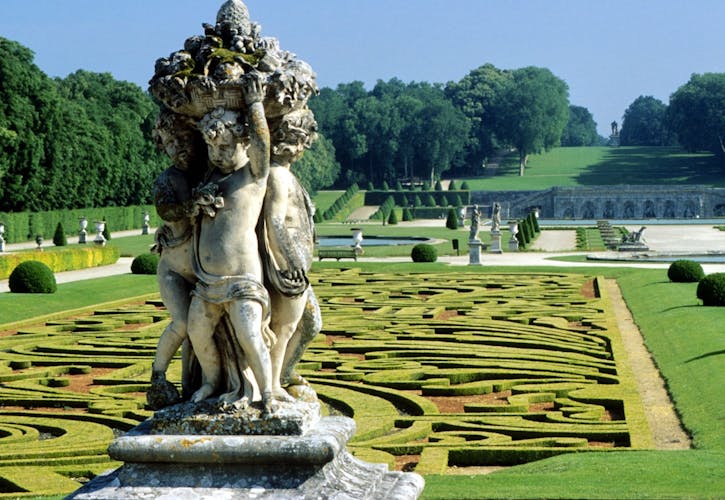 Fontainebleau and Vaux-Le-Vicomte Castle small-group day trip from Paris