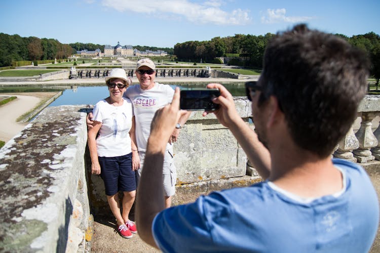 Fontainebleau and Vaux-Le-Vicomte Castle small-group day trip from Paris