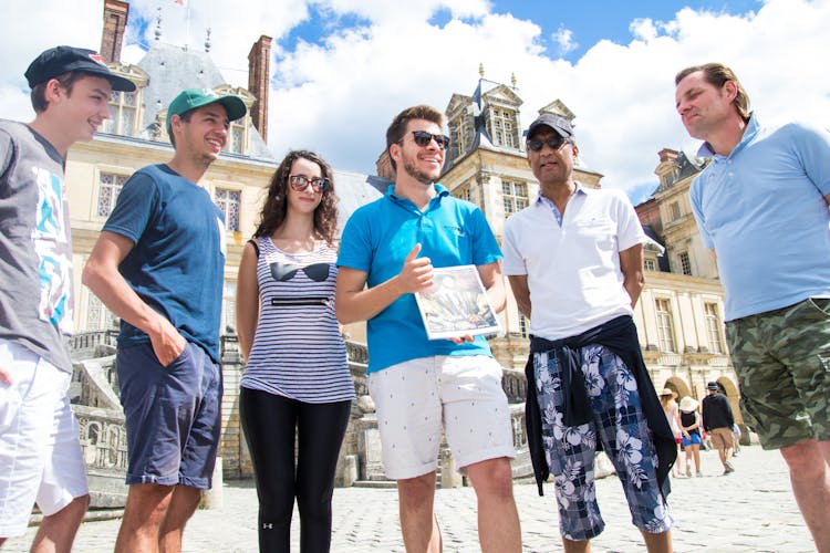 Fontainebleau and Vaux-Le-Vicomte Castle small-group day trip from Paris