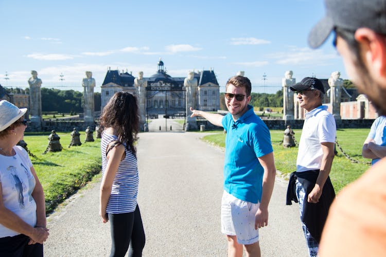 Fontainebleau and Vaux-Le-Vicomte Castle small-group day trip from Paris
