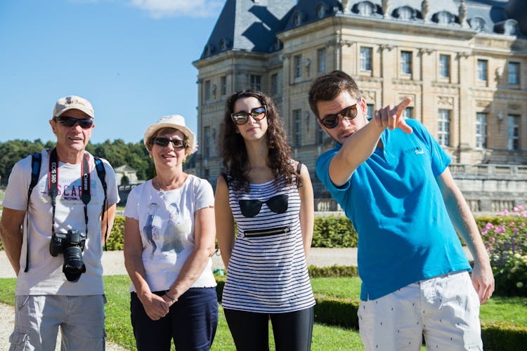Fontainebleau and Vaux-Le-Vicomte Castle small-group day trip from Paris