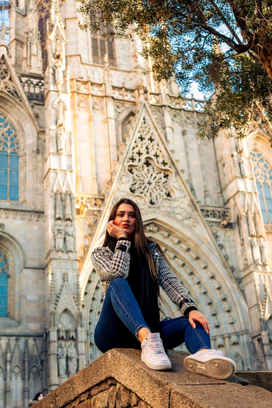 Barcelona Instagram tour with an expert photographer and a local guide