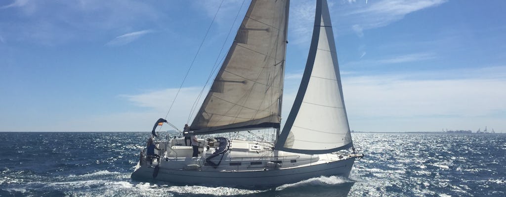 Passeio de barco privado de Barcelona