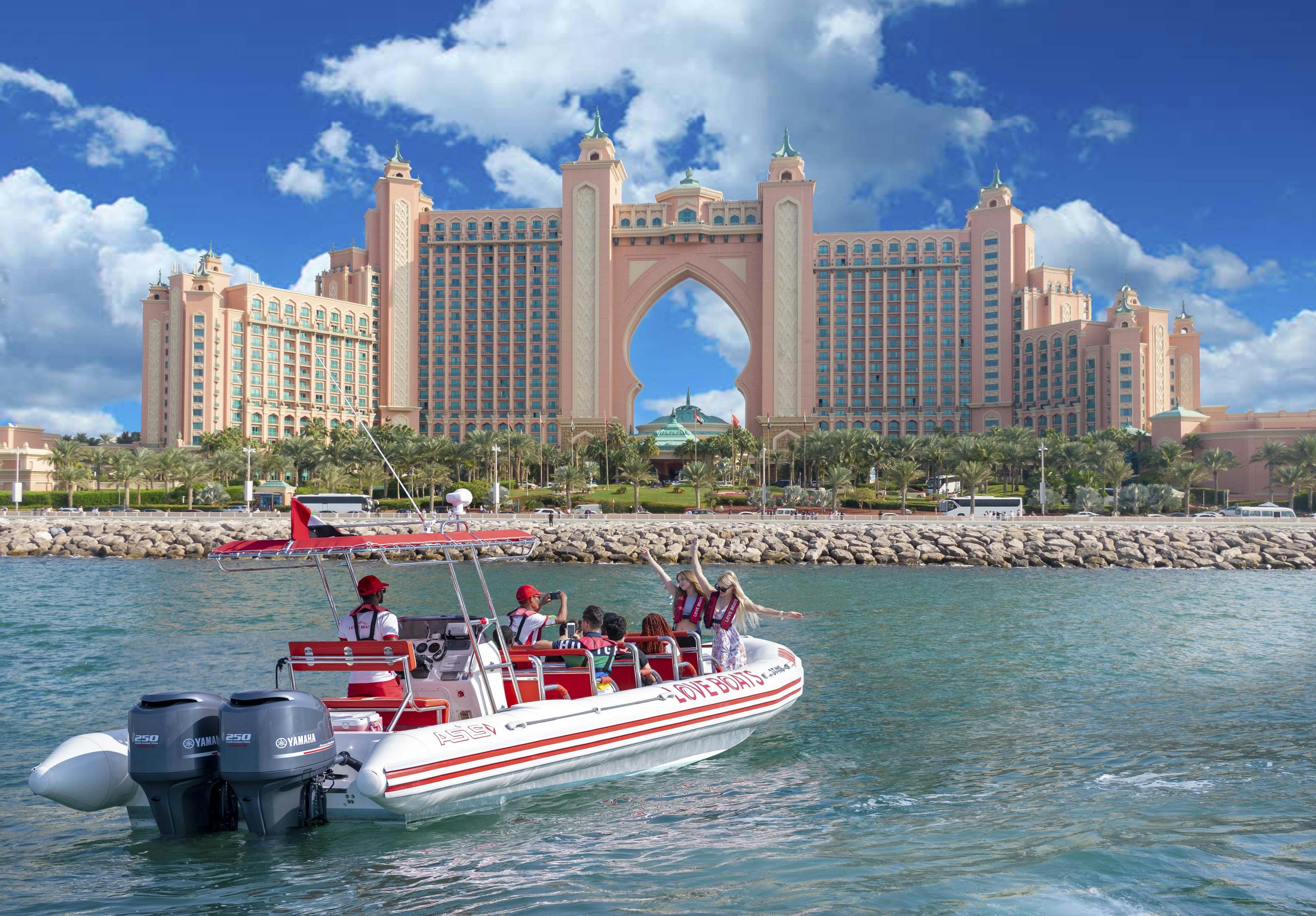 Dubais adrenalingeladene Schnellboottour