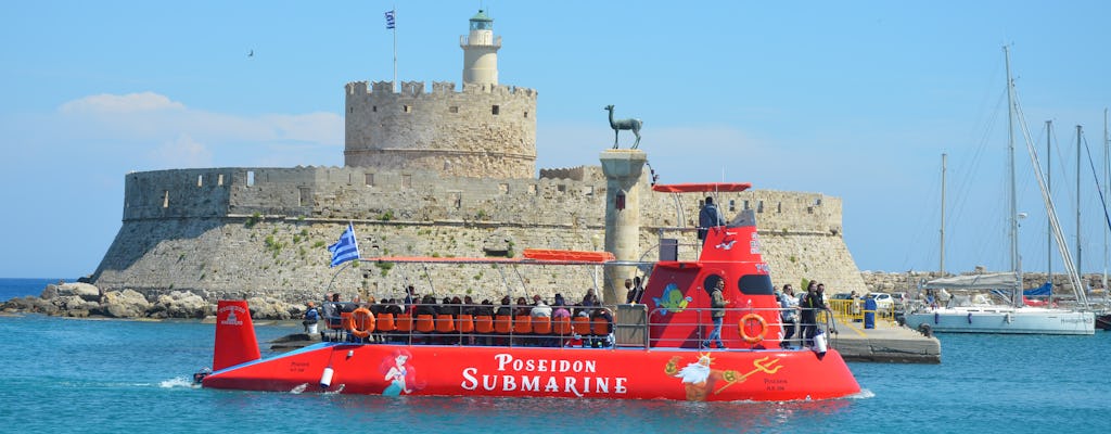 Crucero guiado por el submarino Poseidón con vistas submarinas
