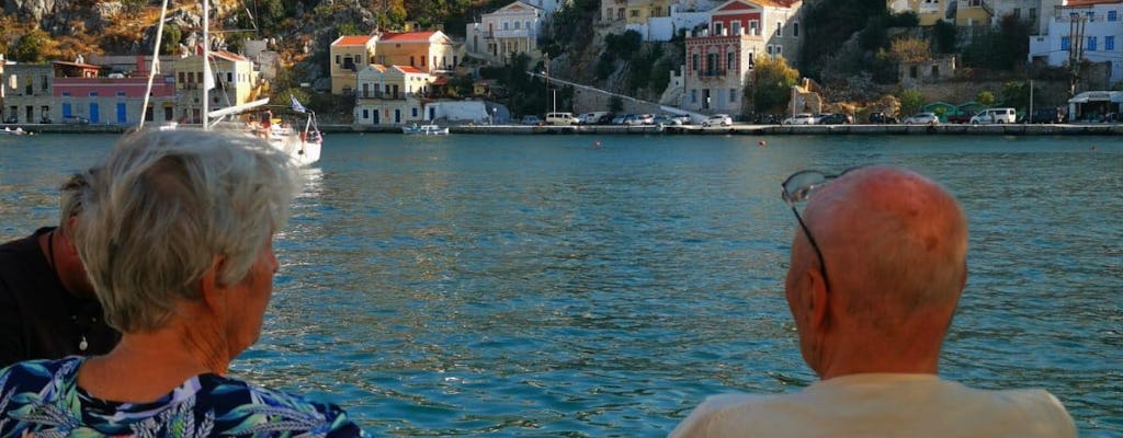 Gita in barca privata accessibile di un giorno all'isola di Symi e Panormitis