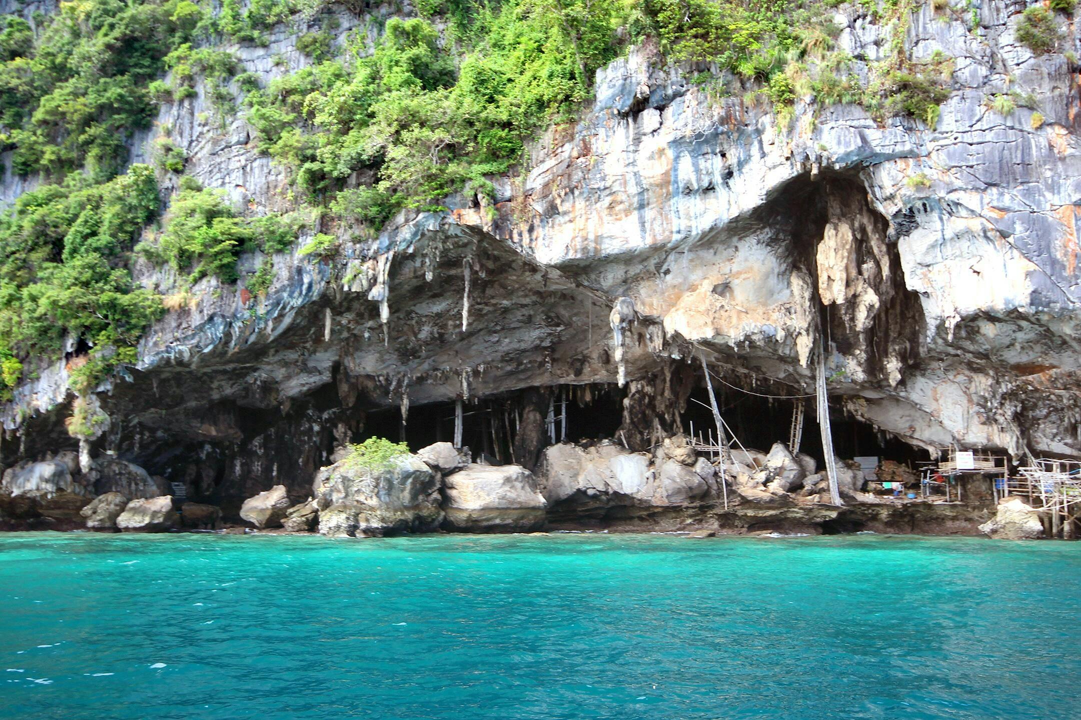 Full Day Phi Phi Island Speedboat Tour from Koh Lanta