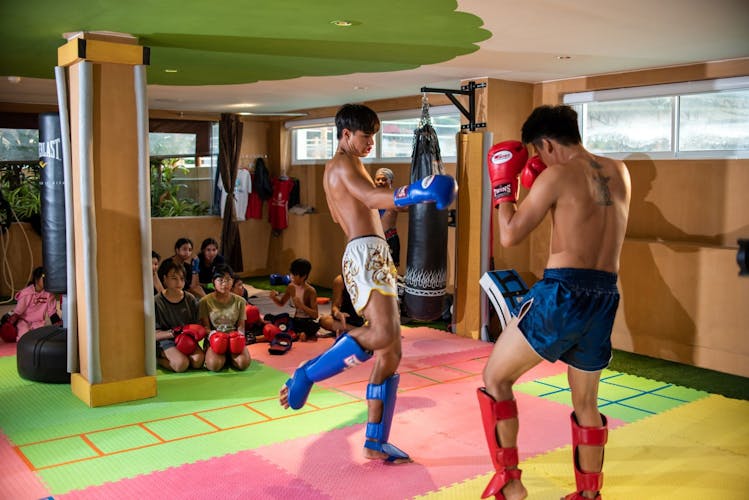 Thai boxing private group training for 4 people
