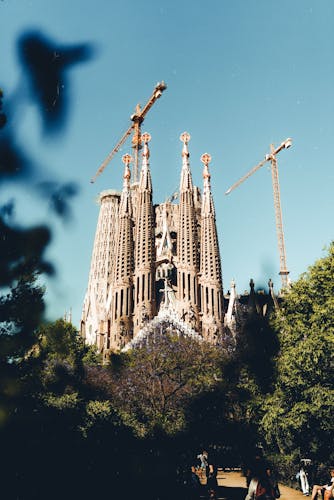 Barcelona guided tour with Sagrada Familia skip-the-line tickets
