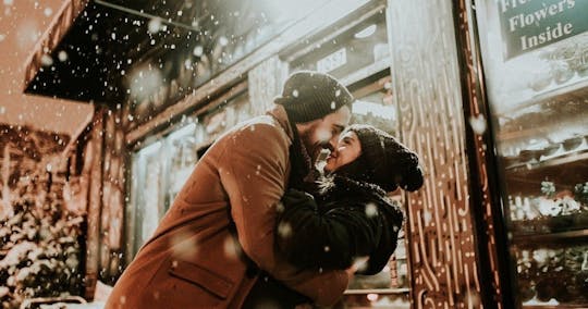 Romantic guided walking tour in Manchester
