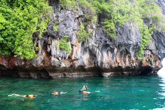 Private Full Day Speedboat Tour with Emerald Cave Visit