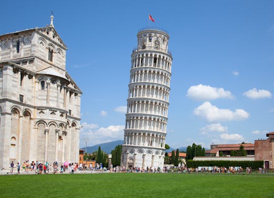 Bilhetes para a Torre Inclinada e Catedral de Pisa e visita guiada