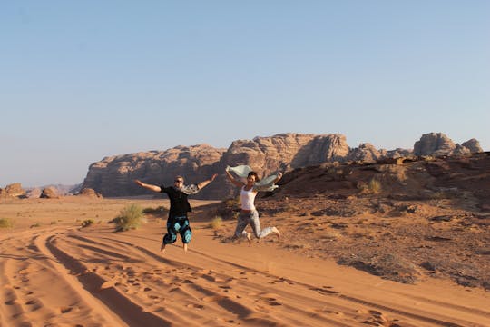 Tour privato di mezza giornata del Wadi Rum da Petra