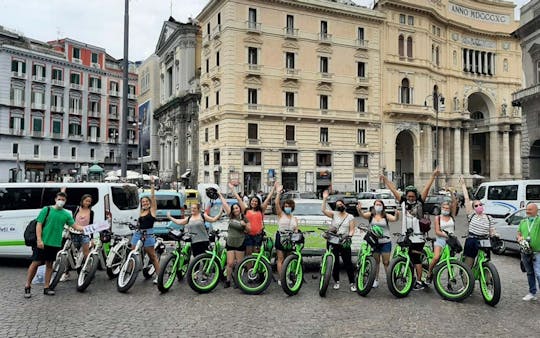 Excursão de bicicleta elétrica por Nápoles com degustações de comida