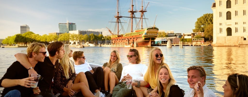 Amsterdam 90-minütige Grachtenrundfahrt mit traditionellen Snacks und Getränken