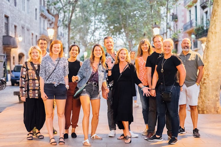 Private tapas and wine experience tour in Barcelona