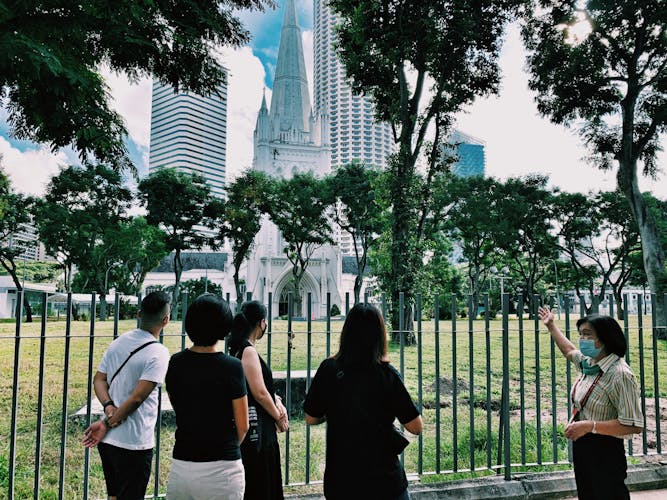 Colonial Charms of the City evening tour with dinner