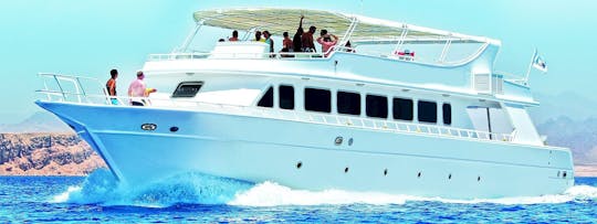 Excursion en bateau privé à Sharm El Sheikh avec déjeuner de fruits de mer et boissons