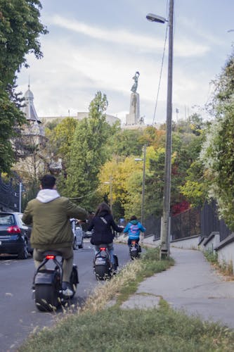 Citadel tour on MonsteRoller e-scooter in Budapest