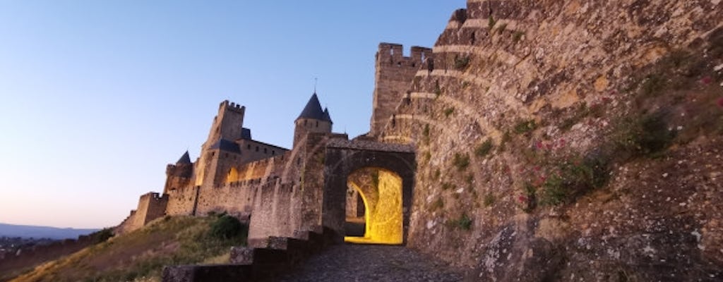 Tour privato della cittadella di Carcassonne di notte
