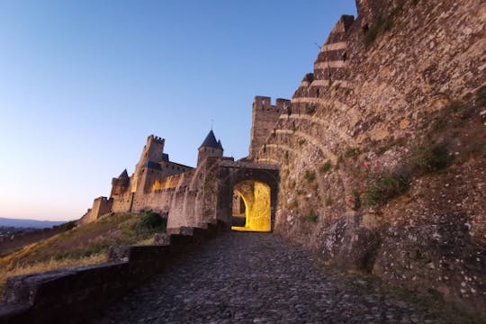 Excursão privada à cidadela de Carcassonne à noite