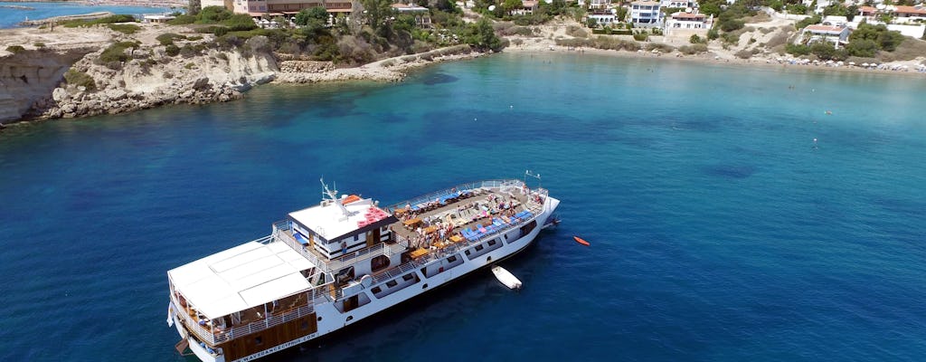 Paphos Halbtägiger Ausflug BBQ Cruise Ticket