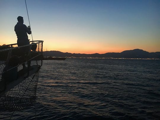 Excursión nocturna a Fethiye con tiempo libre y crucero al atardecer