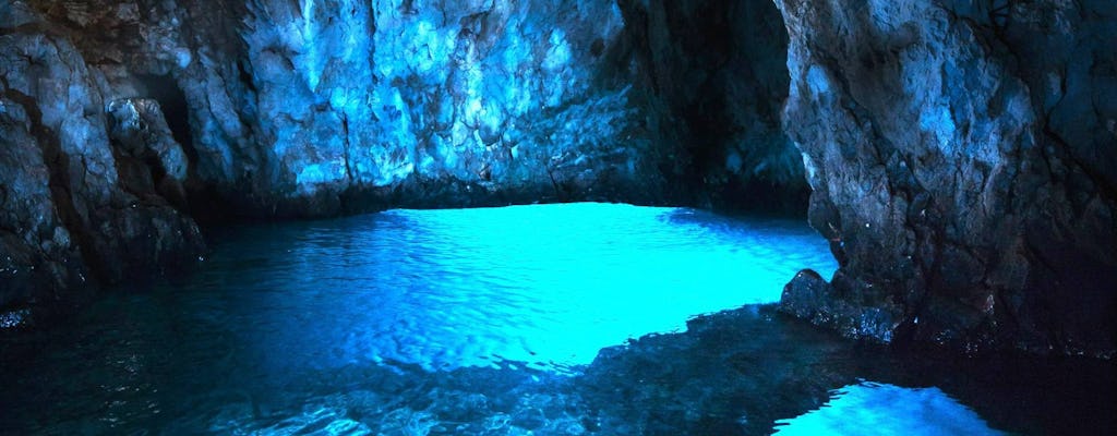 Visite en petit groupe de la grotte bleue et des grottes côtières
