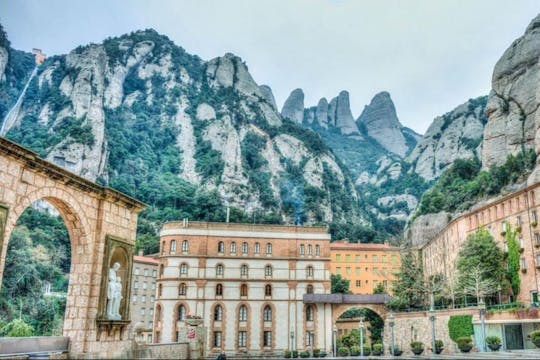 Tour de metade de um dia a Montserrat saindo de Barcelona