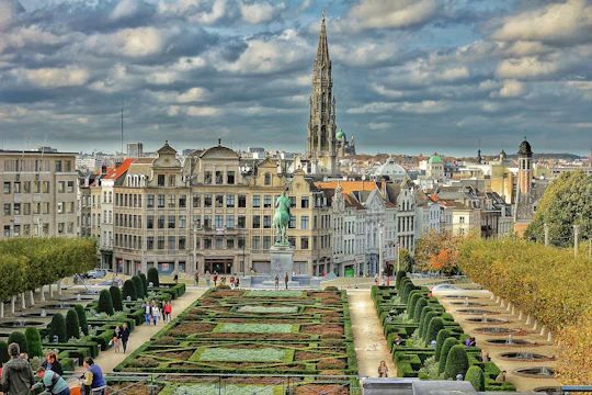 Guided walking tour with optional beer tasting in Brussels
