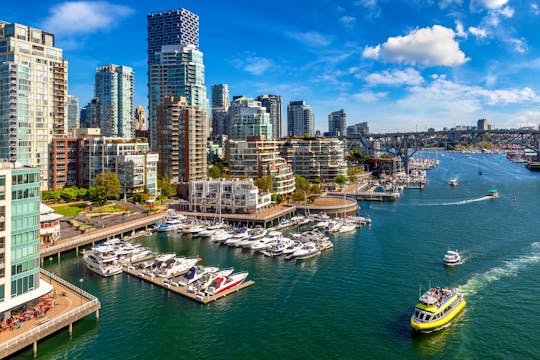 Small-group sightseeing tour of Vancouver