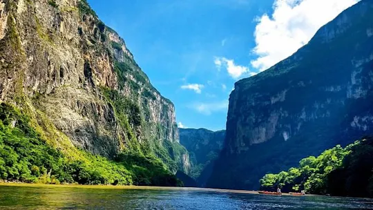 Viewpoints and cruise to Sumidero Canyon from Tuxtla Gutiérrez