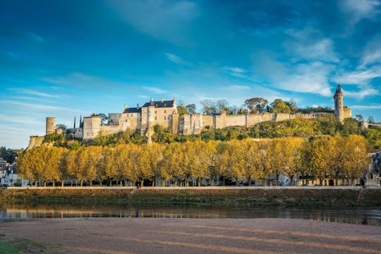 Entrada para a Fortaleza Real de Chinon