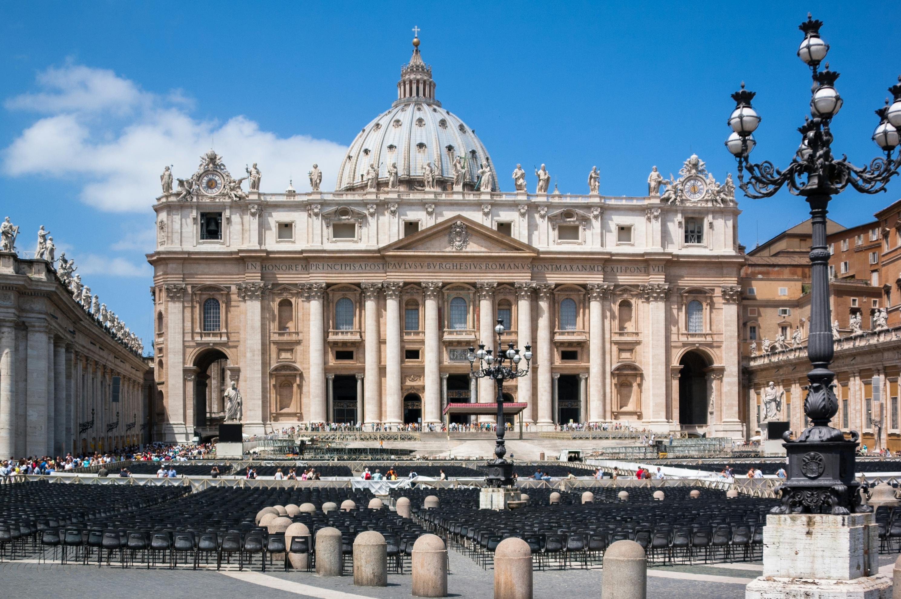 Omvisning i Peterskirken og audiens hos paven