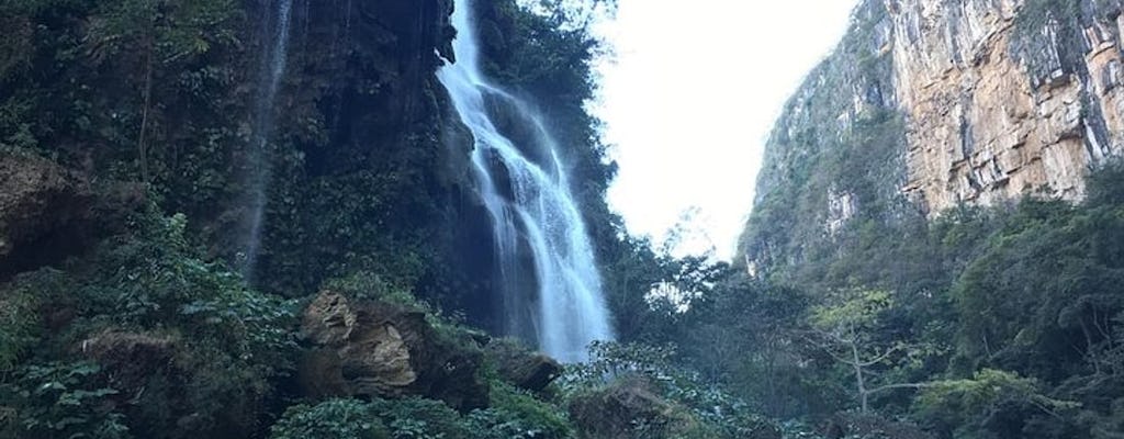 Aguacero waterfall and Ocote Biosphere Reserve guided tour from Tuxtla Gutiérrez