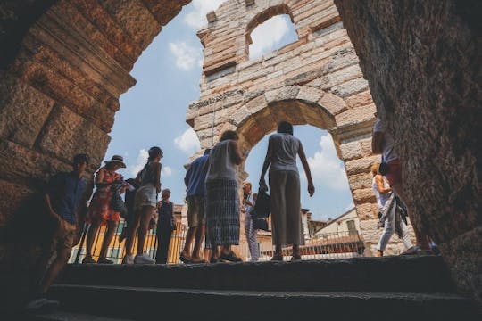Geführter Rundgang durch Verona mit Eintrittskarte ohne Anstehen zur Arena