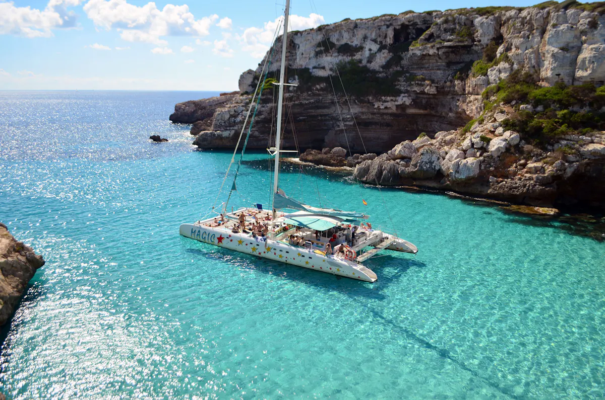 Magic Catamaran Palma Bay Cruise with Transport | Atrakcje, wycieczki ...