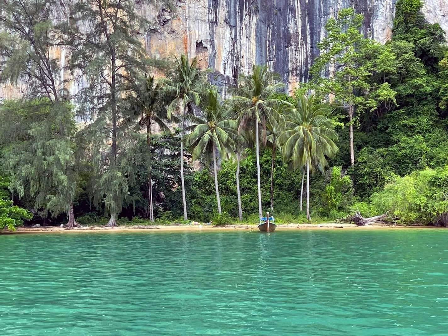 Full Day Krabi Tour with Kayaking & Bee Farm Visit