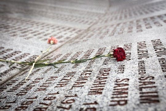 Visite d'étude guidée du mémorial du génocide de Srebrenica