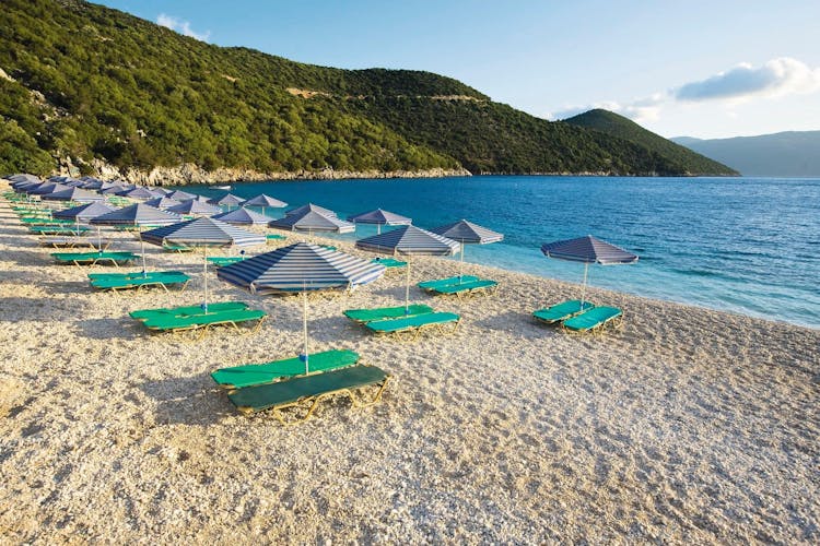 Premier Kefalonia Bus and Boat tour with Fiskardo and Myrtos Beach