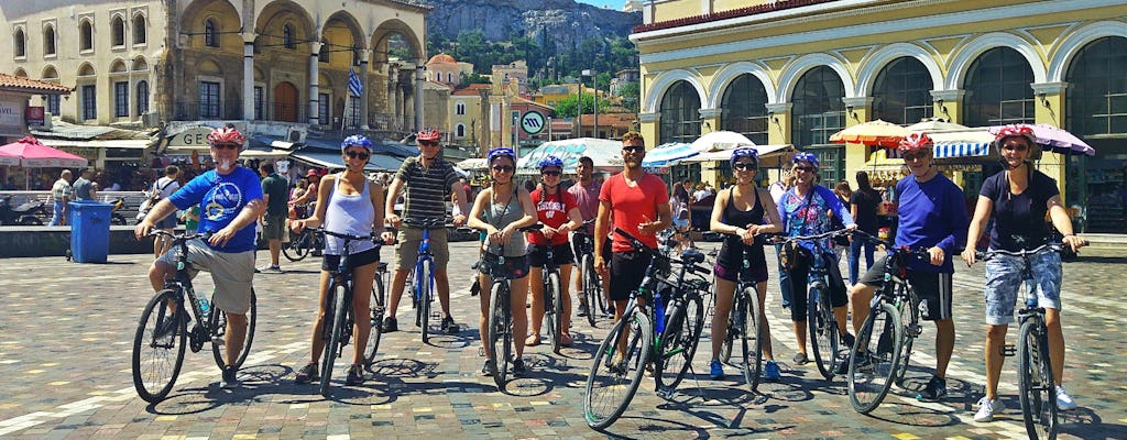 Fietstocht bij zonsondergang in Athene