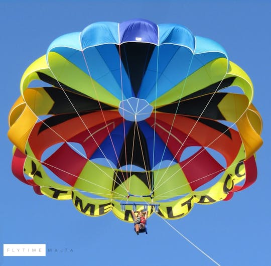 Expérience de parachute ascensionnel à Malte