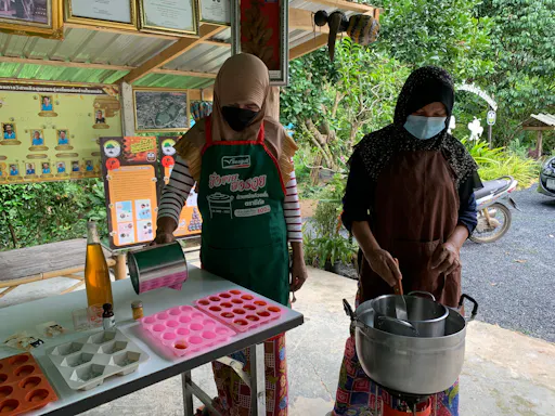 Full Day Krabi Tour with Kayaking & Bee Farm Visit