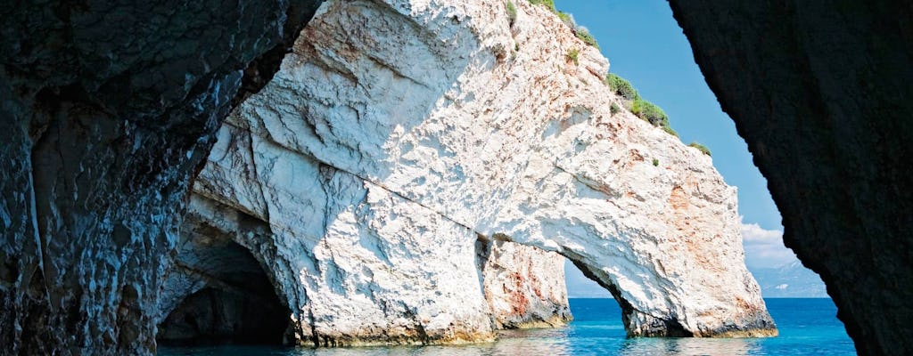 Zakynthos Tour mit Bootsfahrt zu den Blauen Höhlen und Weinverkostung