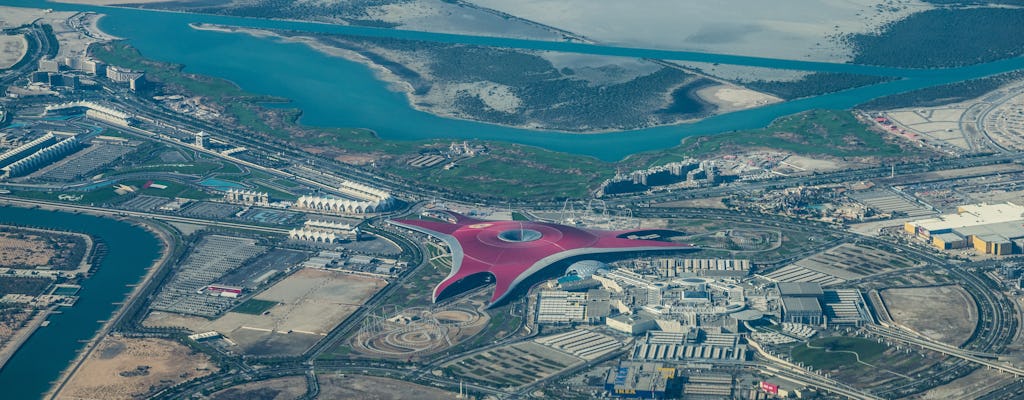 Passaggio veloce del Ferrari World Abu Dhabi