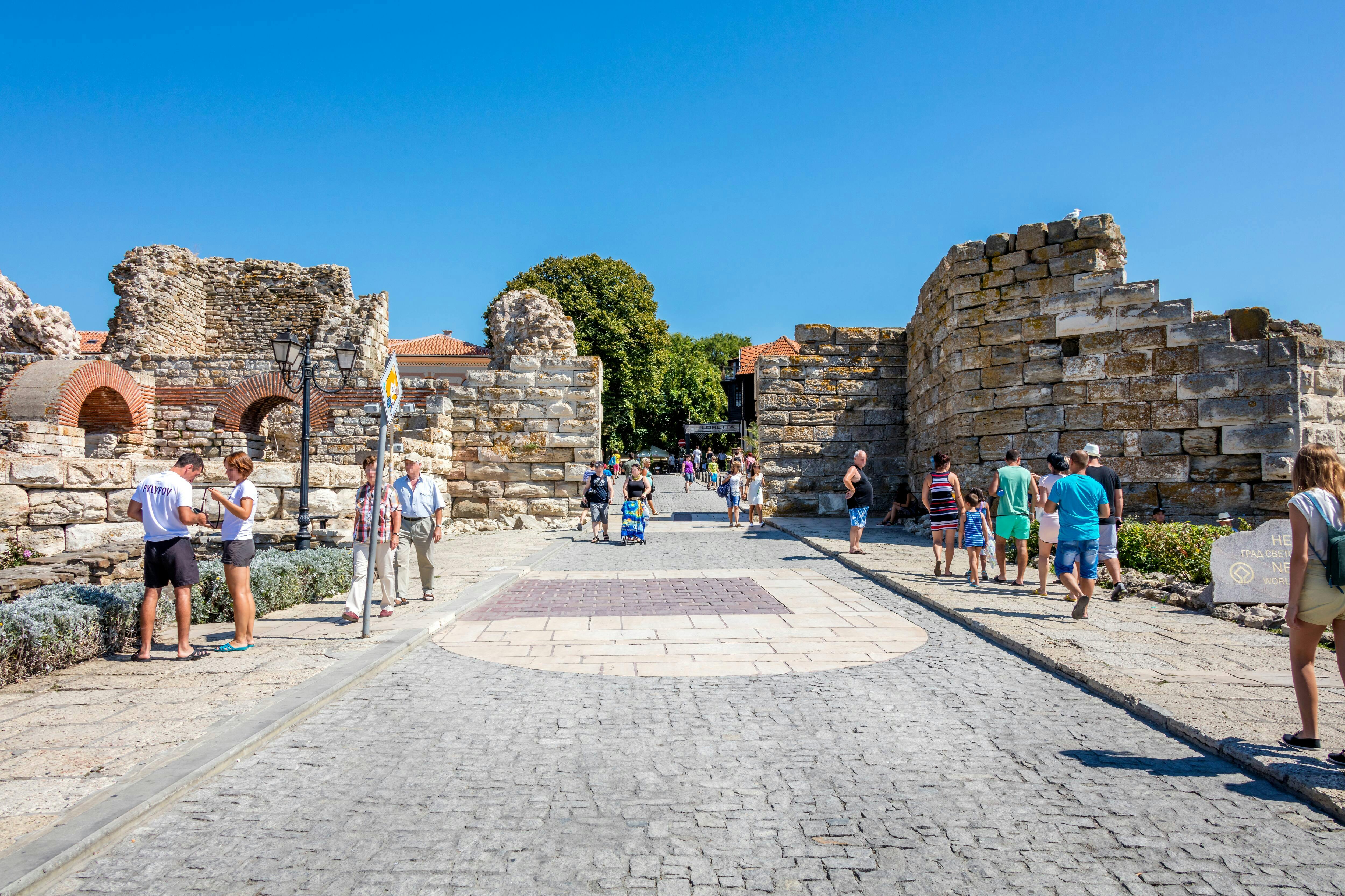 Nessebar Small Group Tour with Wine Tasting Experience