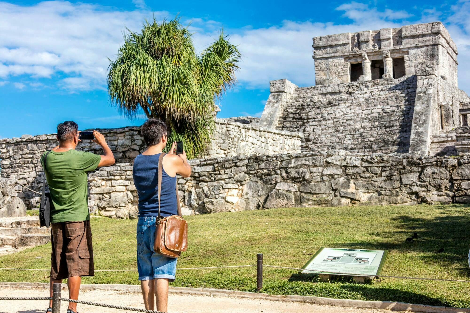 Utflykt till Tulum inklusive bad i en cenote och snorkling i Yalku-lagunen