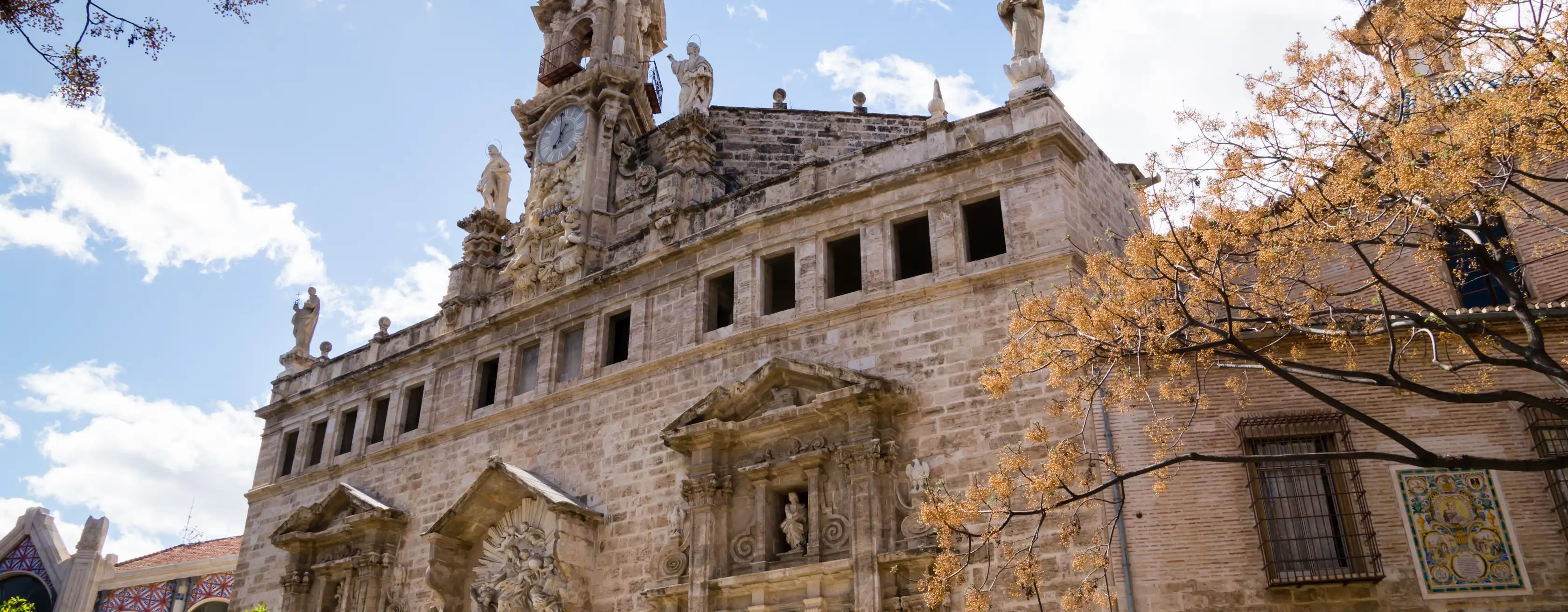 Bilhetes e entradas Santos Juanes Church