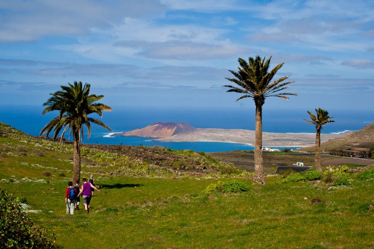 La Corona Volcano Trekking Tour