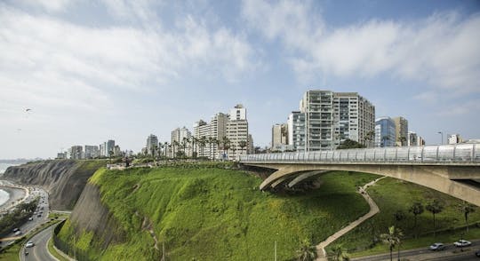 Private guided half-day Lima city tour and Huaca Pucllana visit